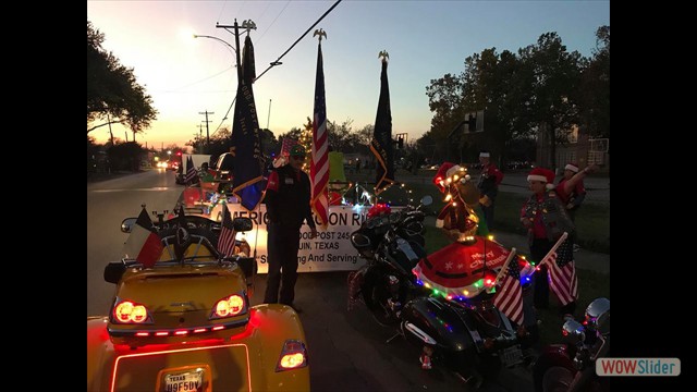 christmasparade2017-10