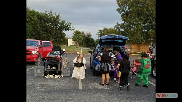 trunk-or-treat2016-25